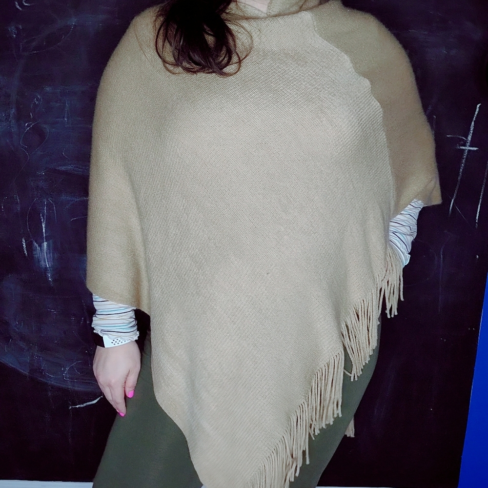 🆕 Poncho - Picture 4 of 4